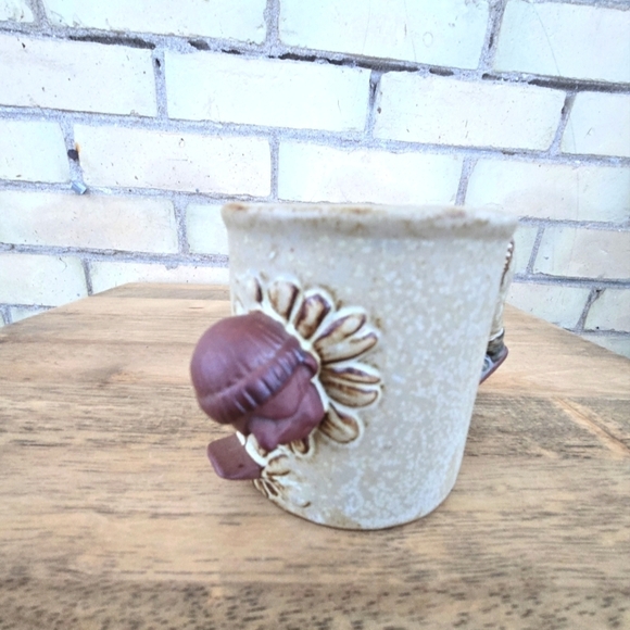 Vintage 70s 3D Mug - Picture 3 of 7